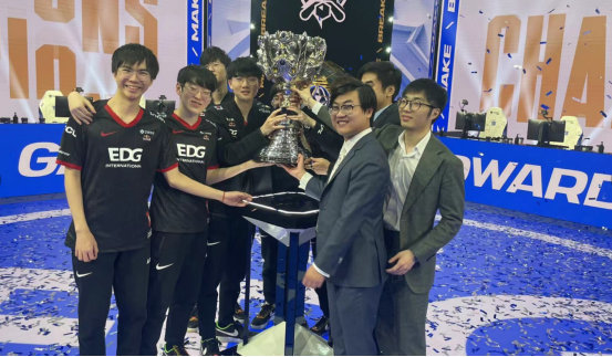 进一步扩大 进一步扩大