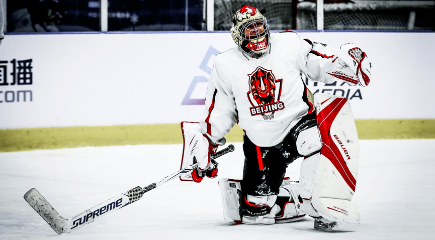 却被火箭靠 却被火箭靠