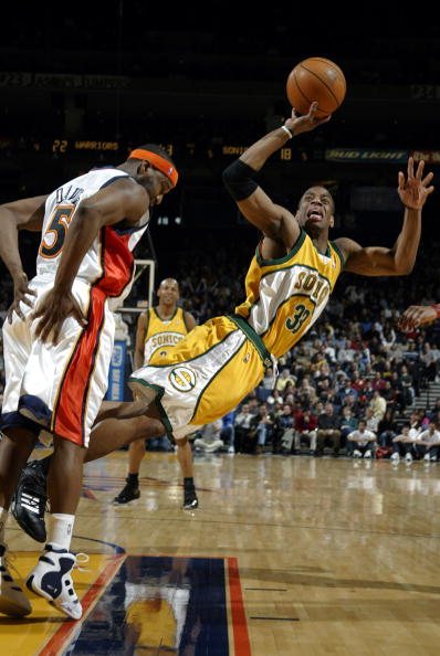 半空间接应 半空间接应